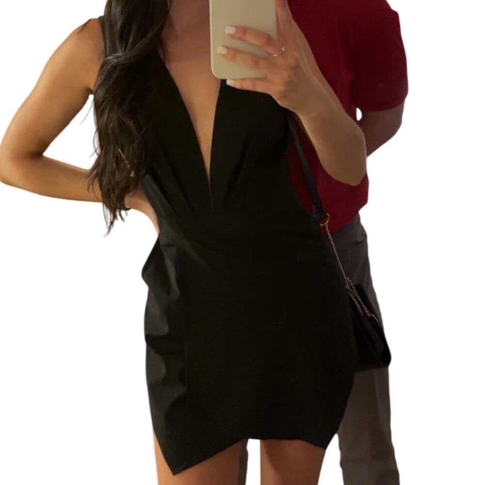 Tobi Black Sleeveless Mini‎ Skort Plunge Neckline Open Back Party Cocktail